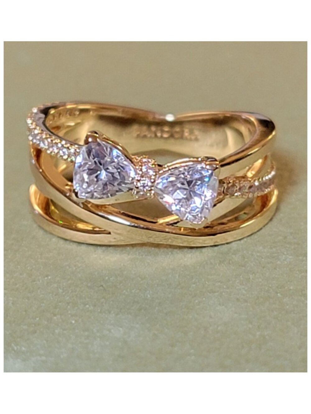 Pandora Sparkling Bow & Crossover Band Ring 14K Gold Plated Size 7 - Picture 9 of 9